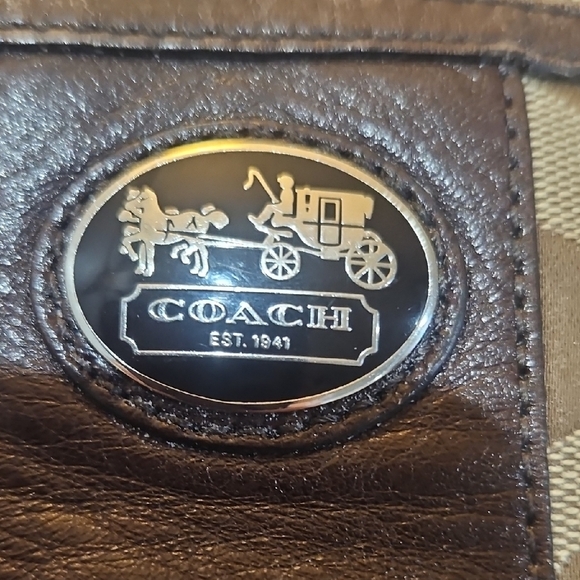 Coach Signature Brown Canvas & Leather Crossbody Bag – Authentic Small Shoulder - Picture 3 of 9